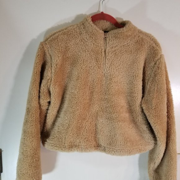 Forever 21 Tops - Forever 21 Cropped Faux Fur Long Sleeve Sweater With 3/4 Zip And Elastic Pull